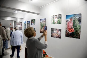Inauguración de la exposición Miradas a la tierra 16