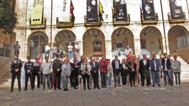 Schweigeminute im Rathaus von Dénia dest