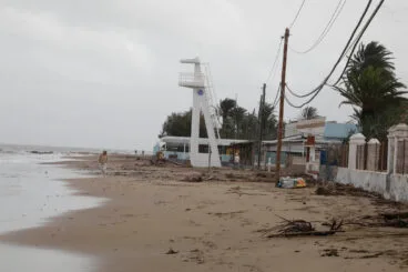 Playas de Dénia tras el temporal 12