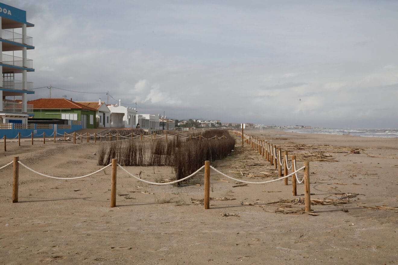 Playas de Dénia tras el temporal 38