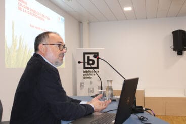 Presentación en la Biblioteca Municipal a cargo de Vicent Martín