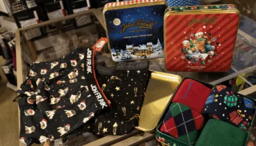 renueva tu ropa interior y pijamas navidenos con descuentos unicos este black friday