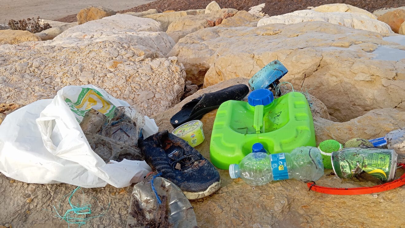 Residuos en las plasyas de Dénia dest