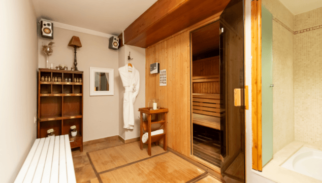 servicios de sauna en la posada del mar