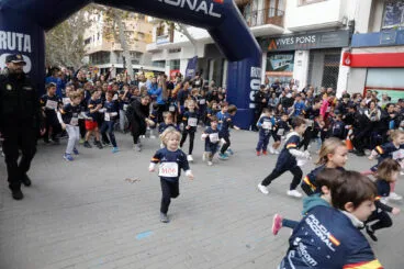 Carrera de la Policía Nacional por Luca 130