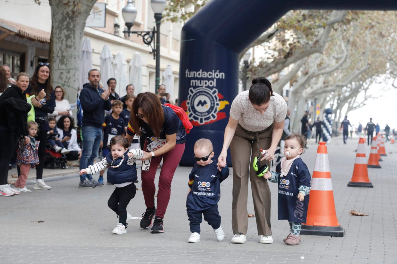Carrera de la Policía Nacional por Luca 136