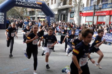 Carrera de la Policía Nacional por Luca 144