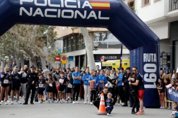 Carrera de la Policía Nacional por Luca 147