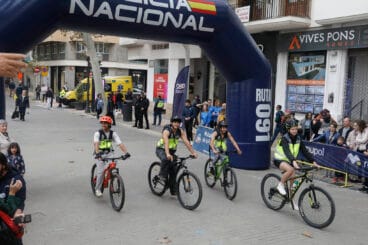 Carrera de la Policía Nacional por Luca 32