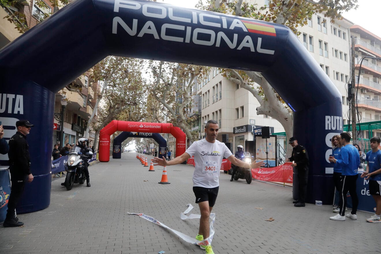 Carrera de la Policía Nacional por Luca 34