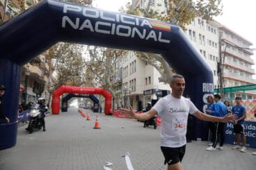 Carrera de la Policía Nacional por Luca 35
