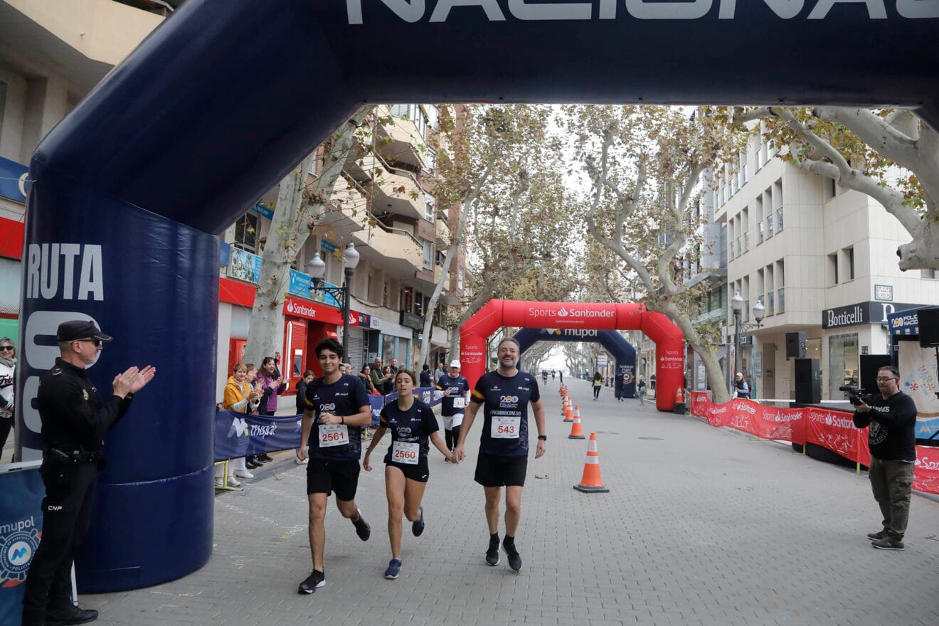 Carrera de la Policía Nacional por Luca 40