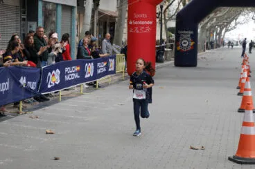 Carrera de la Policía Nacional por Luca 71