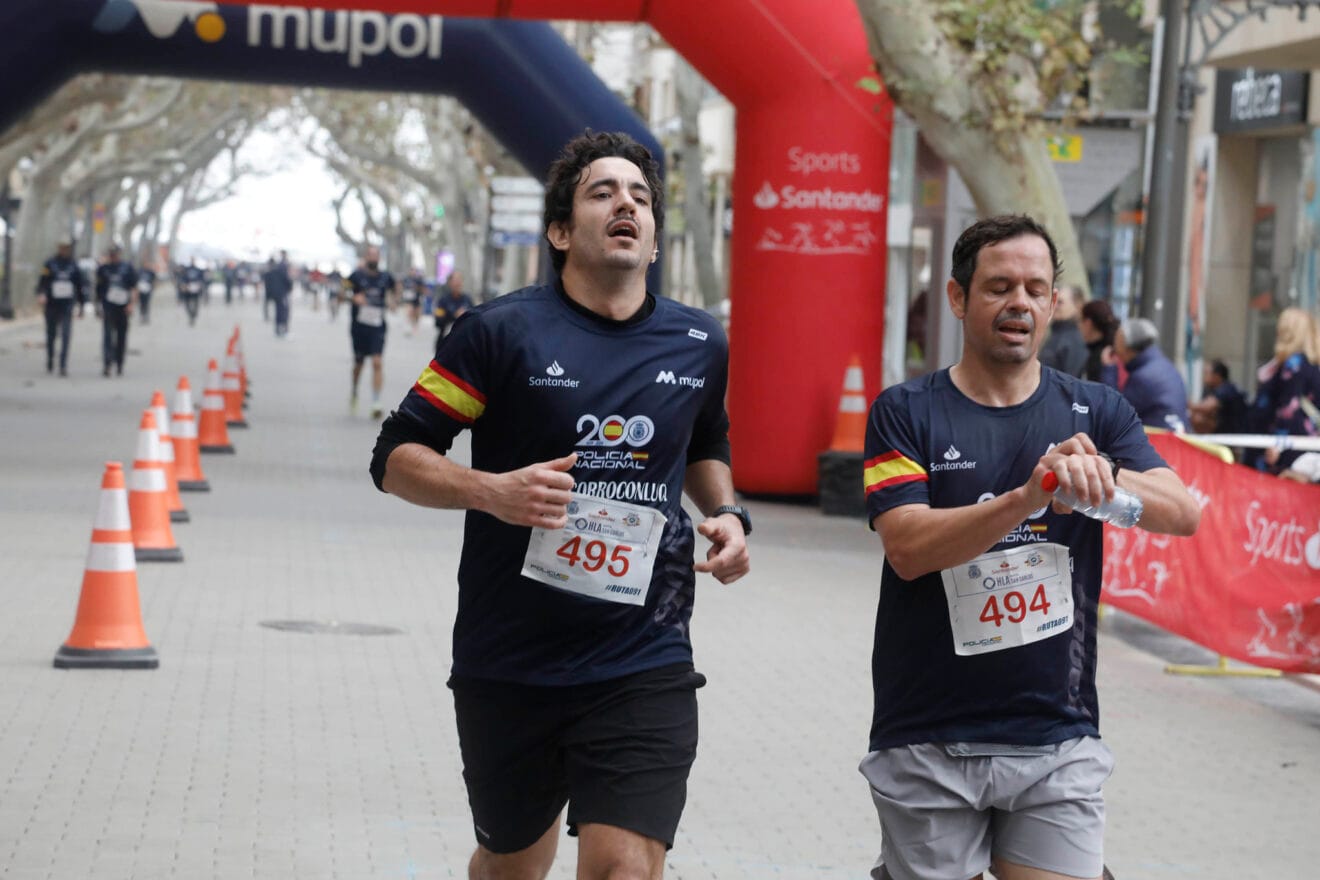 Carrera de la Policía Nacional por Luca 81