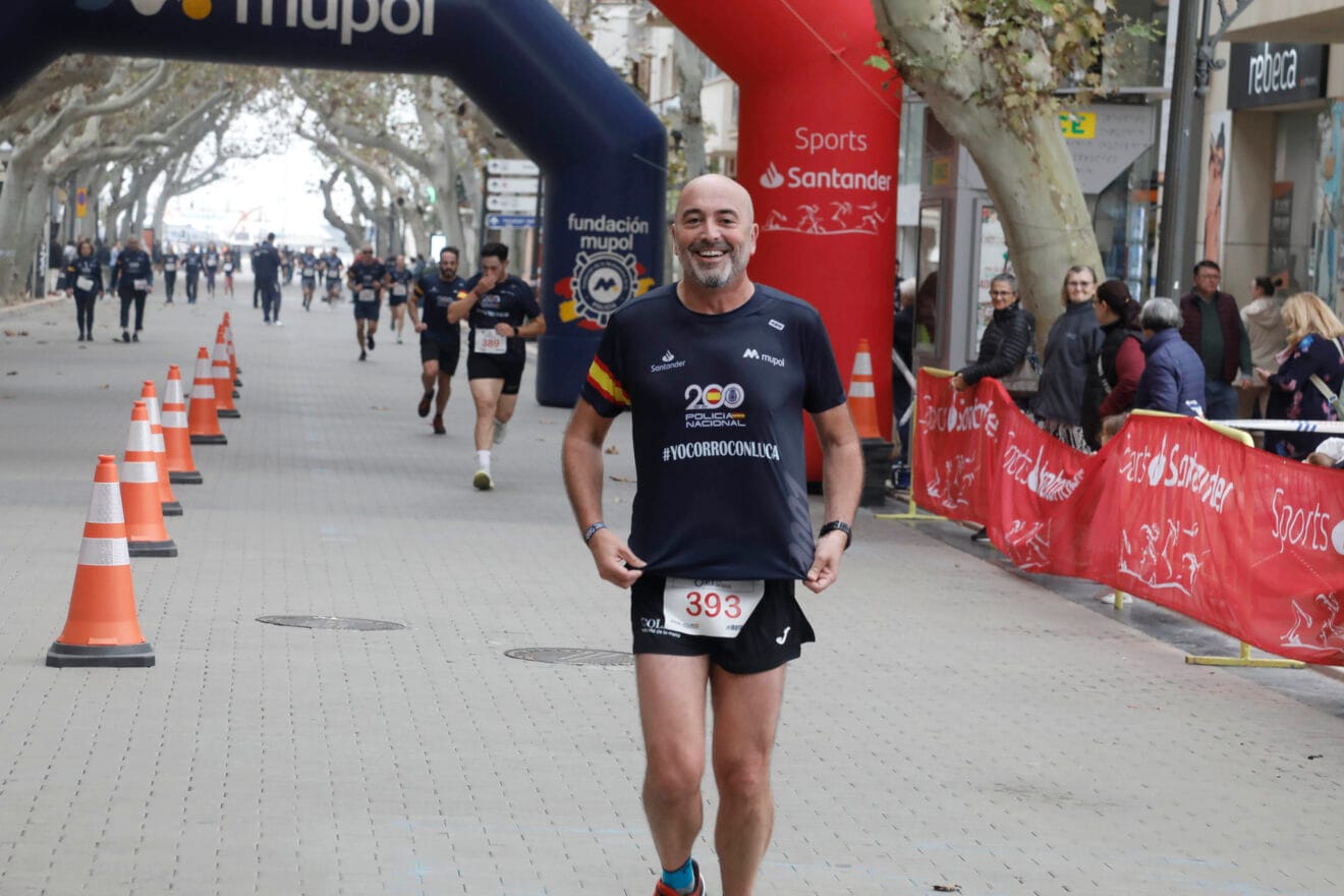 Carrera de la Policía Nacional por Luca 82