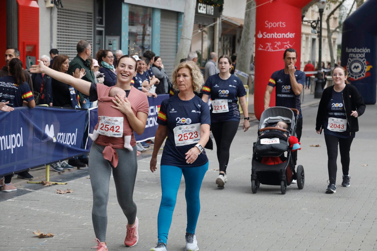 Carrera de la Policía Nacional por Luca 87