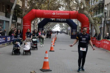 Carrera de la Policía Nacional por Luca 98