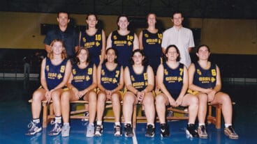 Equipo Senior Femenino del DBC en la temporada 2000-01