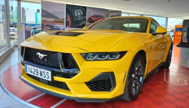 exposició de cotxes quilòmetre 0 en auto christian