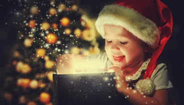 specsavers opticas se une a cruz roja para que todos los ninos reciban su regalo esta navidad
