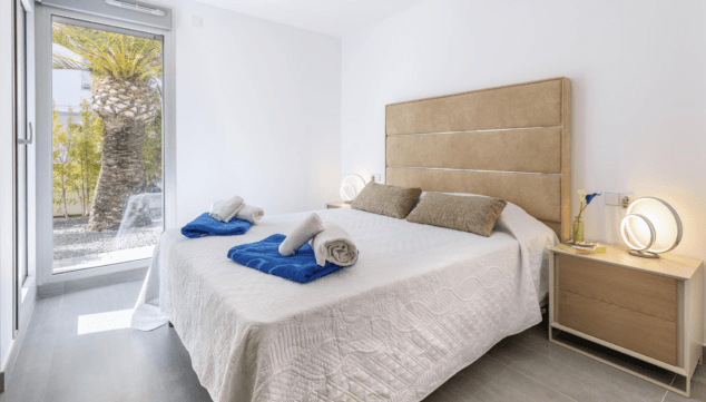 amplitud y luminosidad en esta casa en moraira