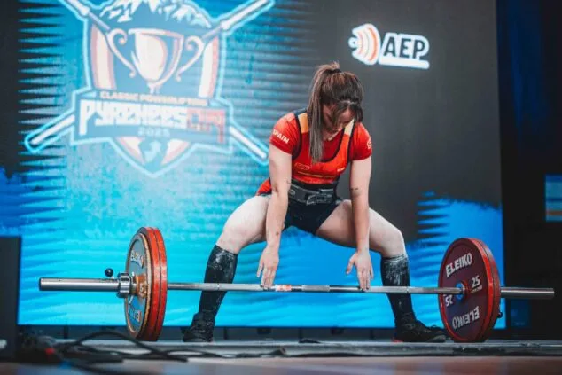 ariadna mena en la pyrenees cup 2025 foto white lights media
