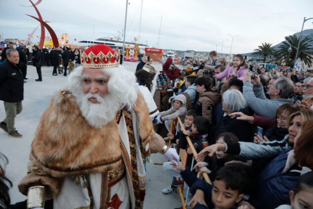 cabalgata ss mm los reyes de oriente en denia 2025 18