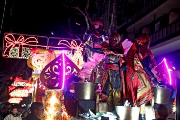 Cabalgata SS MM Los Reyes de Oriente en Dénia 2025 (65)