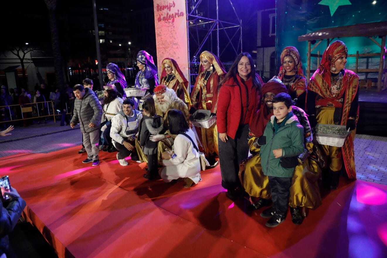 Cabalgata SS MM Los Reyes de Oriente en Dénia 2025 (97)