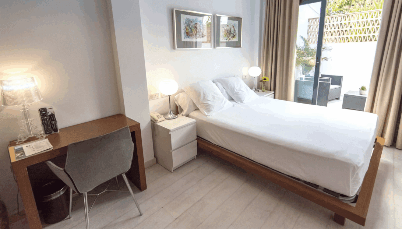 Elegancia y bienestar en cada estancia del Hotel Nou Romà Dénia.