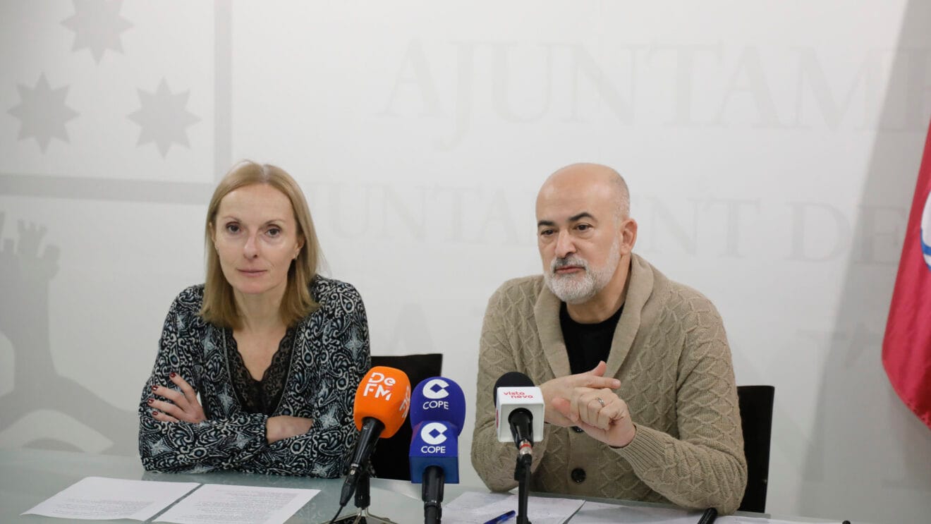 Javier Scotto y Marta Gascó en la rueda de prensa dest