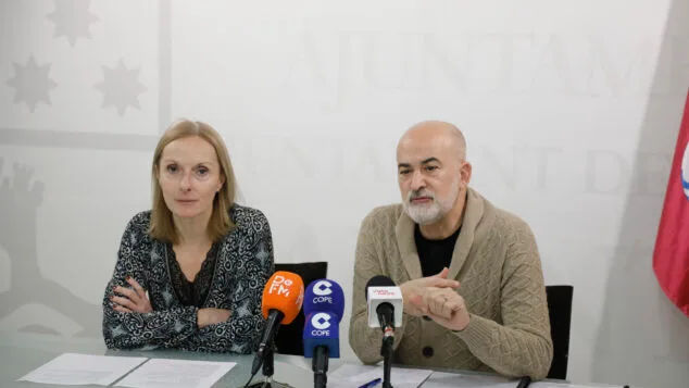 Javier Scotto und Marta Gasco bei der Dest-Pressekonferenz