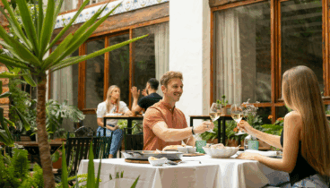 Momentos únicos en pareja en el encantador Hotel Nou Romà