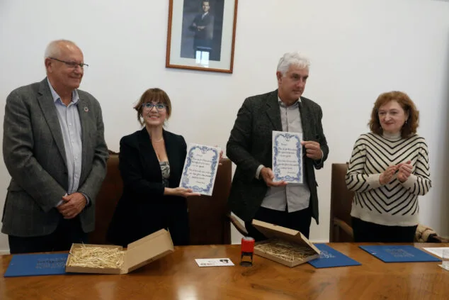 presentacion del sello de maria ibars en denia 19