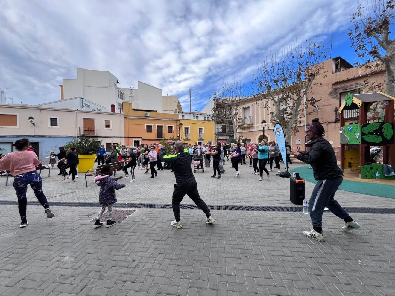 Primera sesión de Esports al Barri de Dénia 1