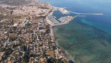 puerto zona urbana y les rotes de denia