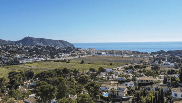 vistas a la bahia de moraira desde casa del mar