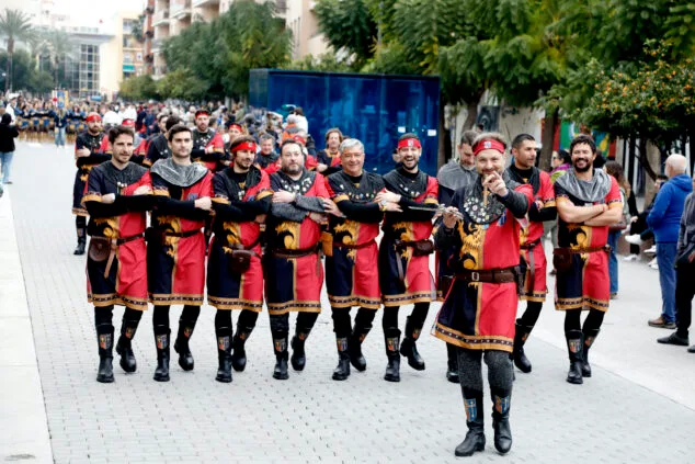 Así se vivió el Mig Any de Moros y Cristianos de Dénia: todas las fotos de las filaes 14 desfiler de mig any de denia 2025 14