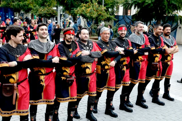 Así se vivió el Mig Any de Moros y Cristianos de Dénia: todas las fotos de las filaes 15 desfiler de mig any de denia 2025 15
