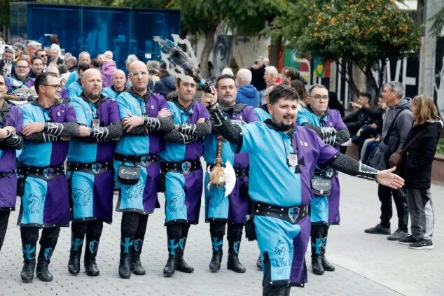 Así se vivió el Mig Any de Moros y Cristianos de Dénia: todas las fotos de las filaes 20 desfiler de mig any de denia 2025 20