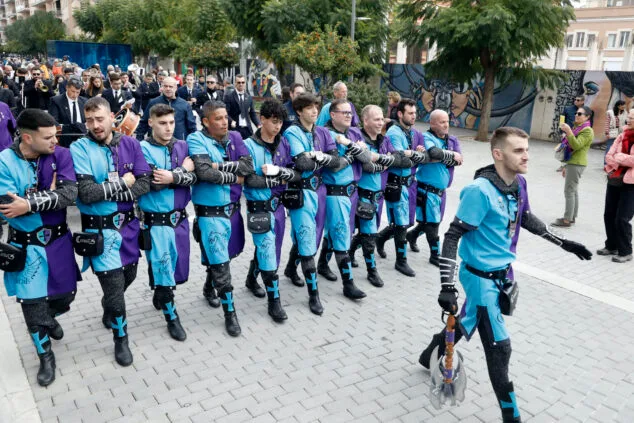Así se vivió el Mig Any de Moros y Cristianos de Dénia: todas las fotos de las filaes 21 desfiler de mig any de denia 2025 21