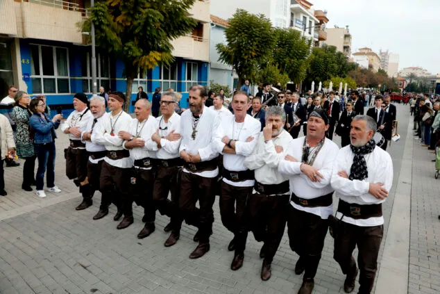 Así se vivió el Mig Any de Moros y Cristianos de Dénia: todas las fotos de las filaes 33 desfiler de mig any de denia 2025 33