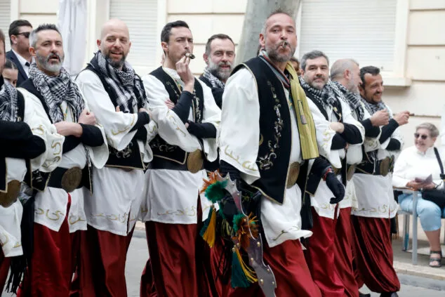 Así se vivió el Mig Any de Moros y Cristianos de Dénia: todas las fotos de las filaes 73 desfiler de mig any de denia 2025 74