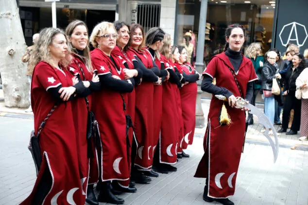 Así se vivió el Mig Any de Moros y Cristianos de Dénia: todas las fotos de las filaes 86 desfiler de mig any de denia 2025 87