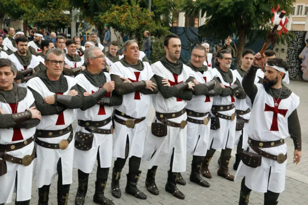 Así se vivió el Mig Any de Moros y Cristianos de Dénia: todas las fotos de las filaes 9 desfiler de mig any de denia 2025 9