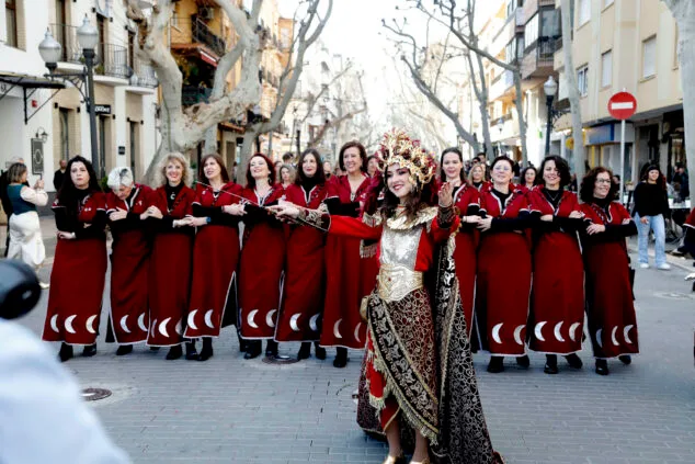 Así se vivió el Mig Any de Moros y Cristianos de Dénia: todas las fotos de las filaes 90 desfiler de mig any de denia 2025 91