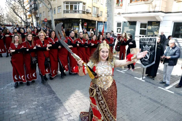 Así se vivió el Mig Any de Moros y Cristianos de Dénia: todas las fotos de las filaes 94 desfiler de mig any de denia 2025 95