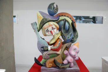 Ninot infantil falla París Pedrera 2025