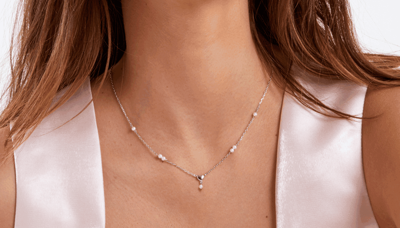 Regala amor puro con la colección Mon Amour 2025