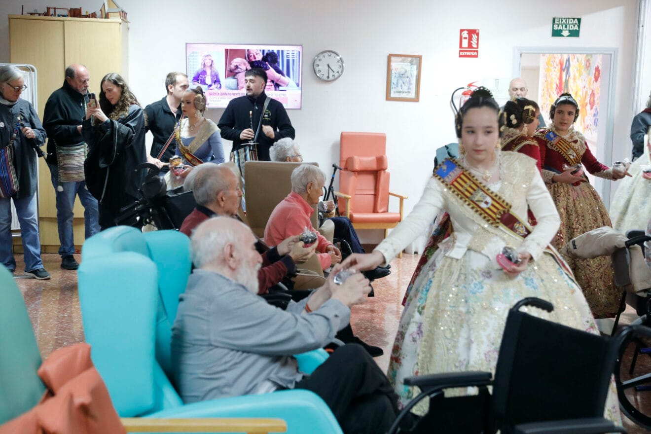 Visita a la residencia de las Fallas de Dénia 12